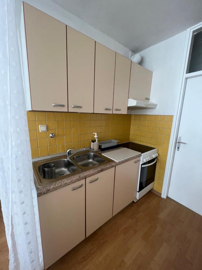 City Center Apartment Twiggy มาคาร์สกา ภายนอก รูปภาพ